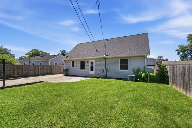Photo - 245 Fitchland Dr