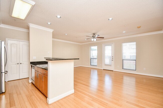 Building Photo - 2299 Lone Star Dr Unit 316 Rental