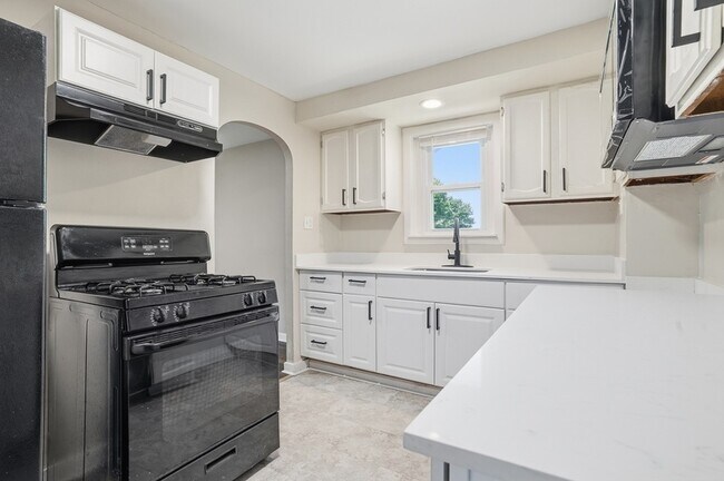 Photo - 624 Elm Dr