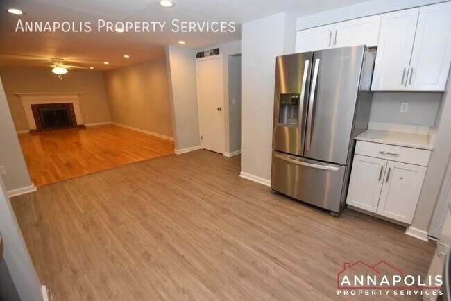 Photo - 528 Bay Green Dr