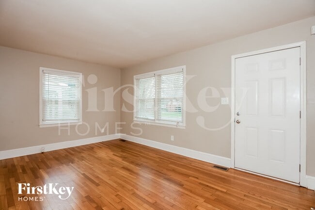 Photo - 1421 Waddell St