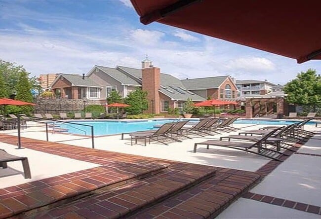 Pool area - 1527 Lincoln Way Unit 301