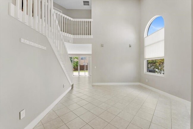 Photo - 9825 Scribner Ln