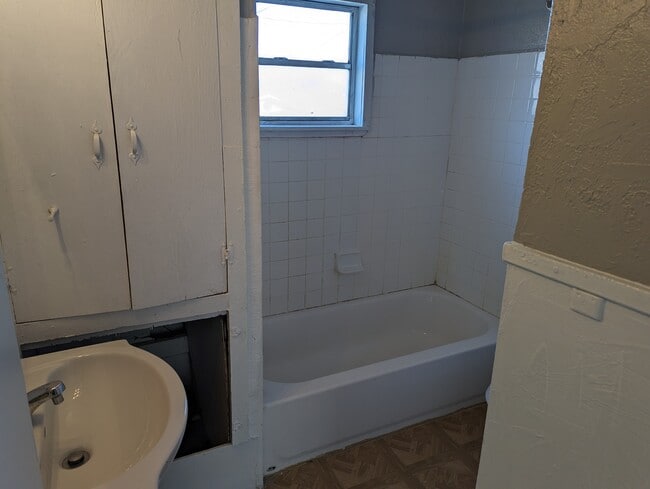Photo - 5902 Downing St.