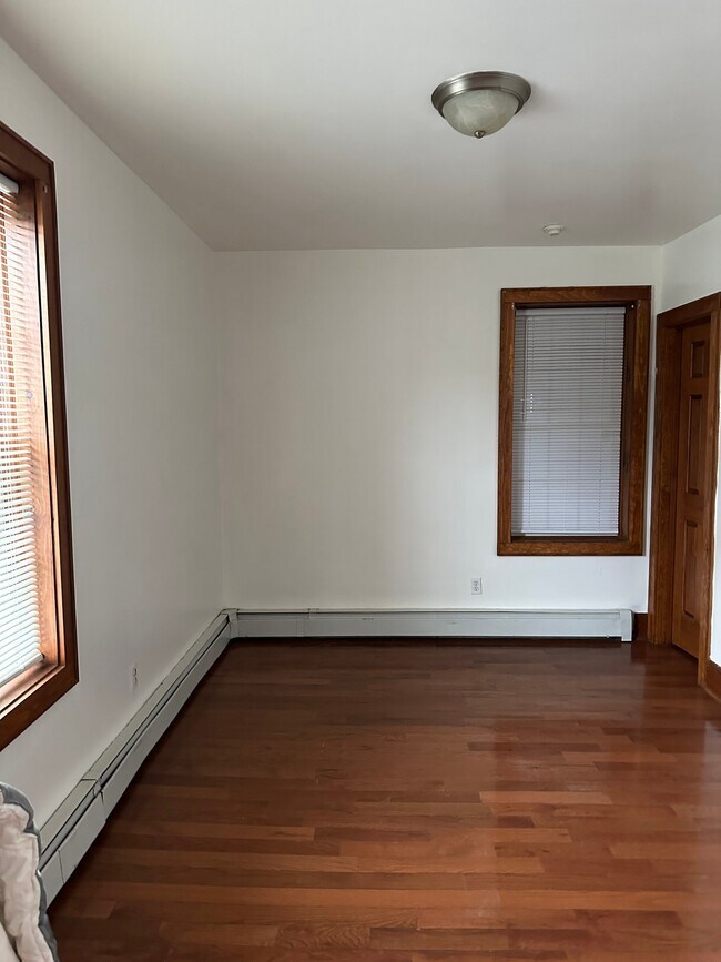 Photo - 37 Lyman St