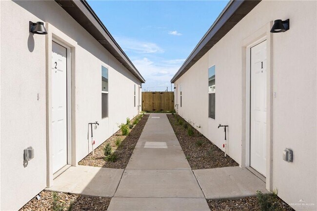 Photo - 19 Aryana N Ave Unit 1