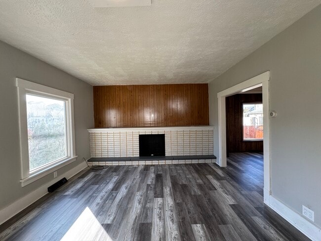 Photo - 639 Maryland Ave SW