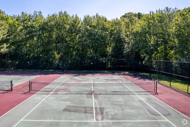 Tennis Courts - Kingswood Park Village