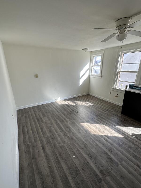 Building Photo - 632 Howard Pl