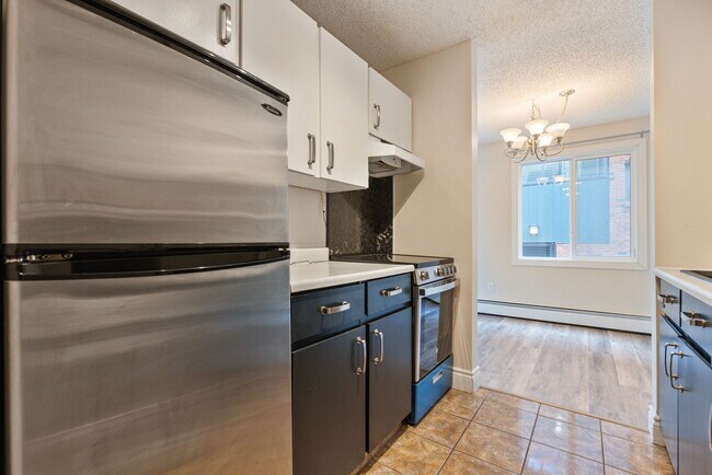 Photo - 2414-214A 14a St SW Unit 22