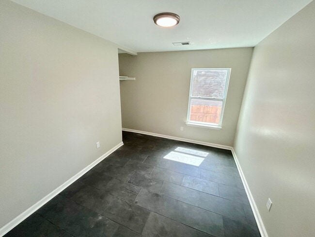 Photo - 2967 Forest Ave