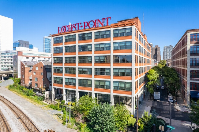 Photo - Locust Point