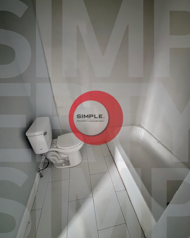 Photo - 866 N 6th St Unit Apartment 1