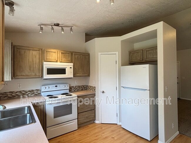 Photo - 2411 W Baystone Dr