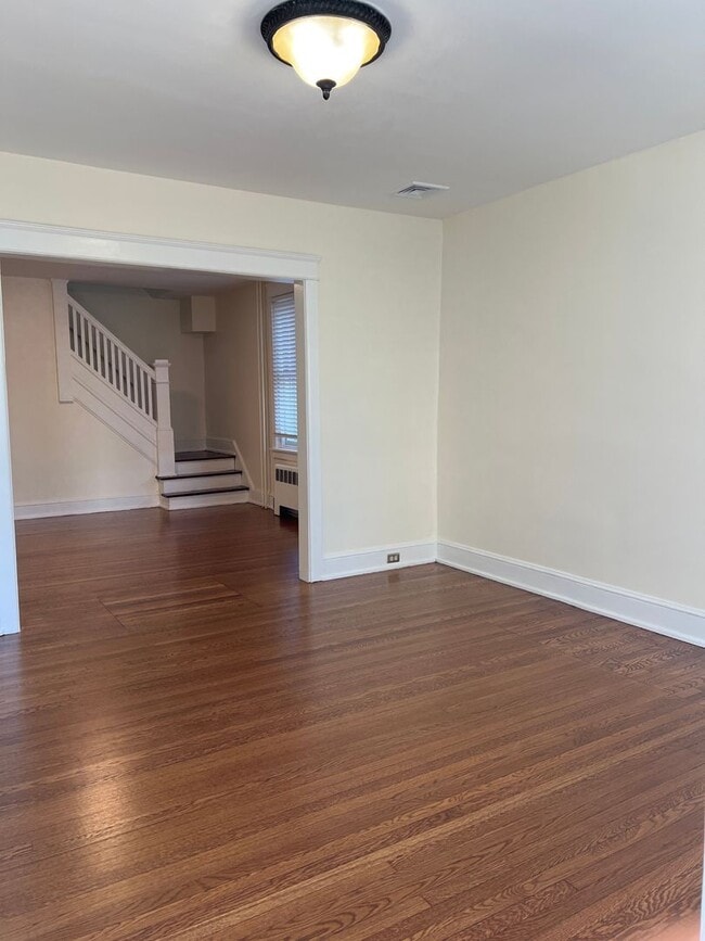 Photo - 1320-1322 Chelsea Ave Unit 1320 Chelsea Ave