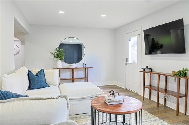 Photo - 2184 Skye Isles Pass SE