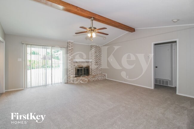 Photo - 1113 Wood Creek Cir
