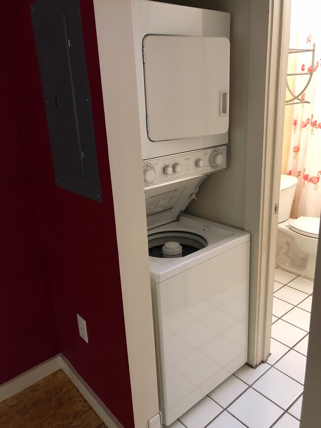 Photo - 346 Pierpont Avenue Unit E112