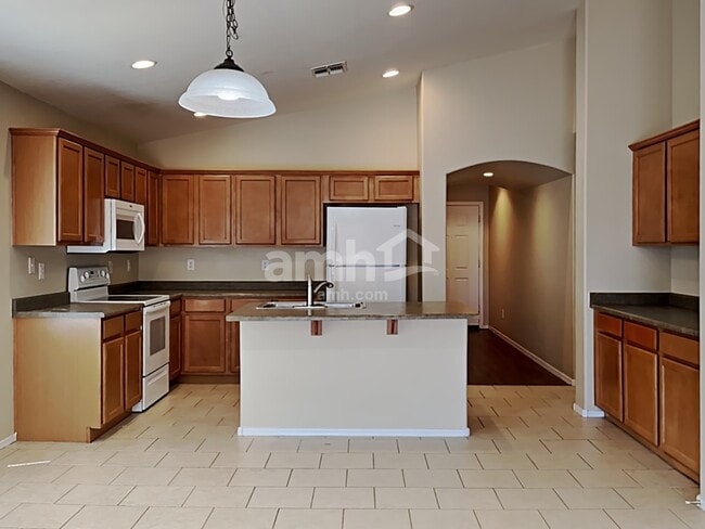 Photo - 417 W Dexter Way