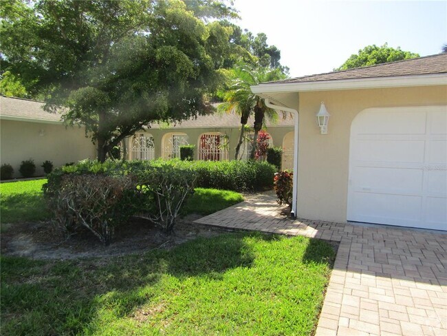 Building Photo - 5270 Villa Majorca Ct Rental