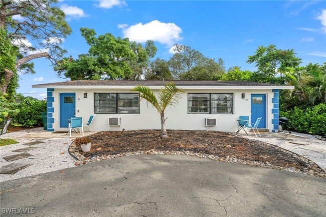 Building Photo - 83 7th St Rental
