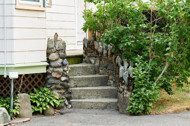 Photo - 127 Upham St Unit 2