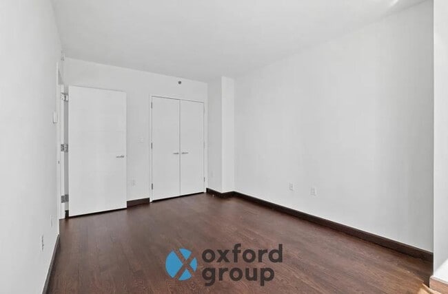 Photo - East 10th Street