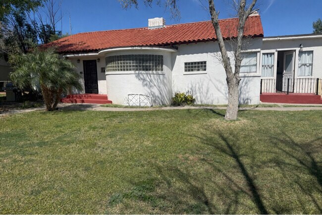 Photo - 714 E Eason Ave