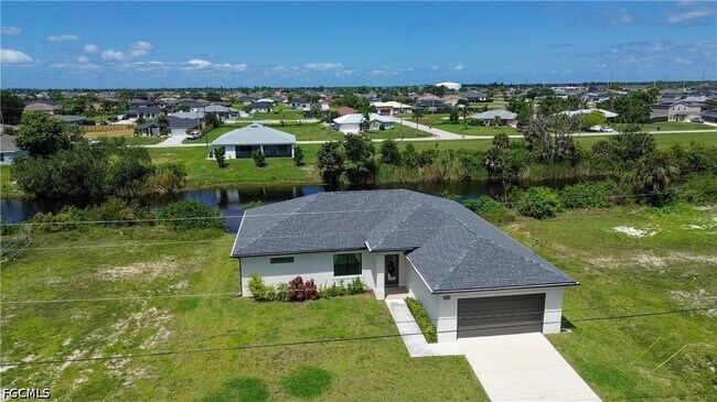 2102 NW 6th Pl