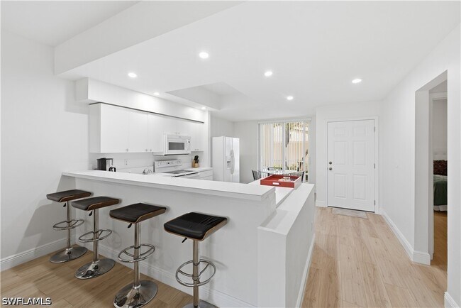 Photo - 26751 Clarkston Dr Unidad 102