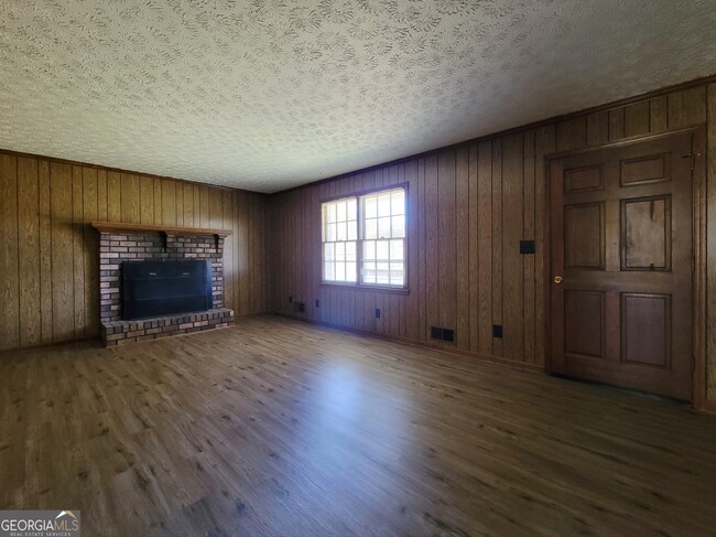 Photo - 1173 Austin Rd