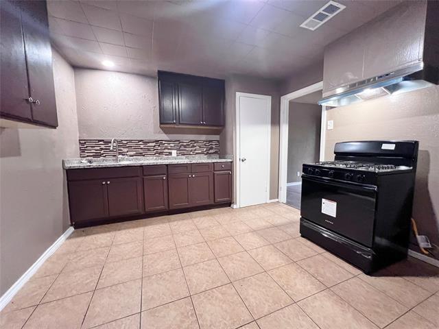 Photo - 3130 S Llewellyn Ave