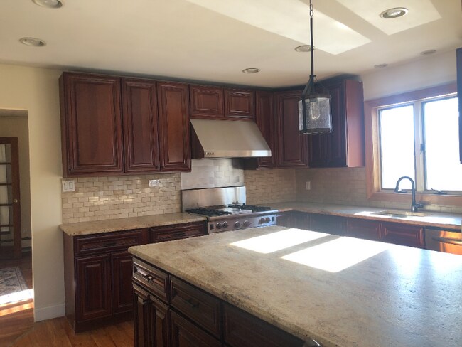 Photo - 76 Cornwell Ave Unit 1