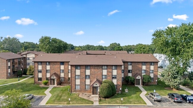 Photo - 423 Berkshire Dr Condo Unit 33