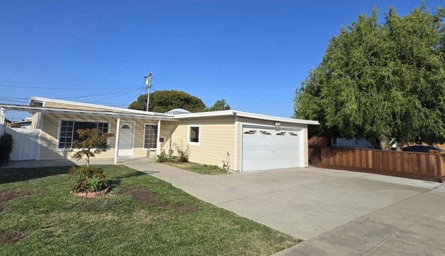 Front view - 1203 Cobb St Rental