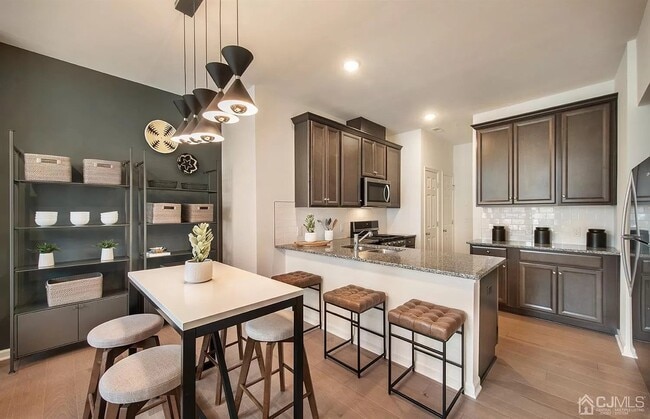 Photo - 79 Robeson St