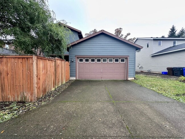 Photo - Modern updated 5 BD / 3 BA with Double Car...