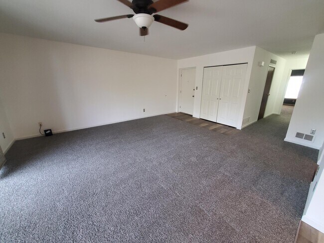 Photo - 48 Muirfield Dr