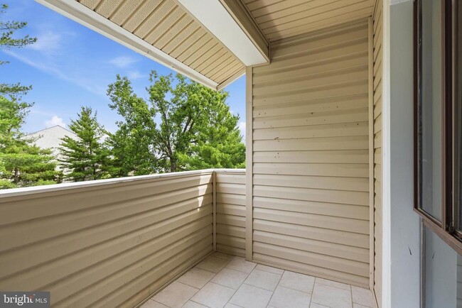Photo - 8604 Village Way Unit 04/8604F