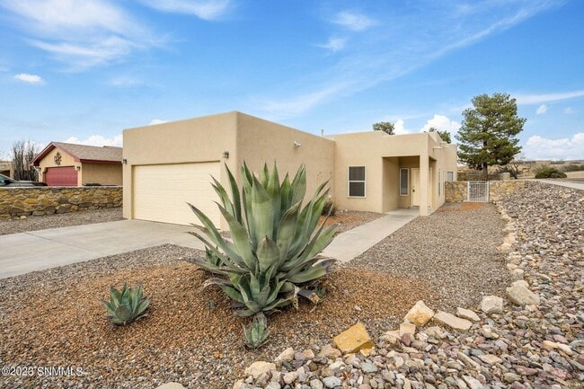 Building Photo - 2656 Bearcat Dr