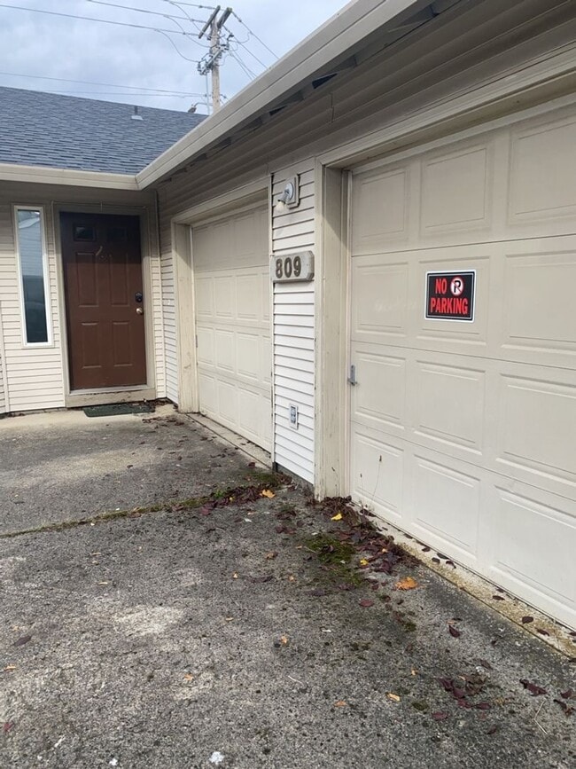 Photo - 809 SE 135th Ct Unit A