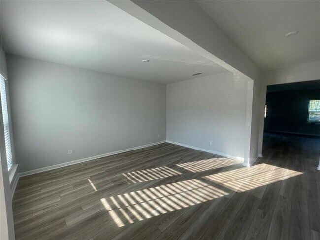 Photo - 3156 Morgan Hill Dr SE