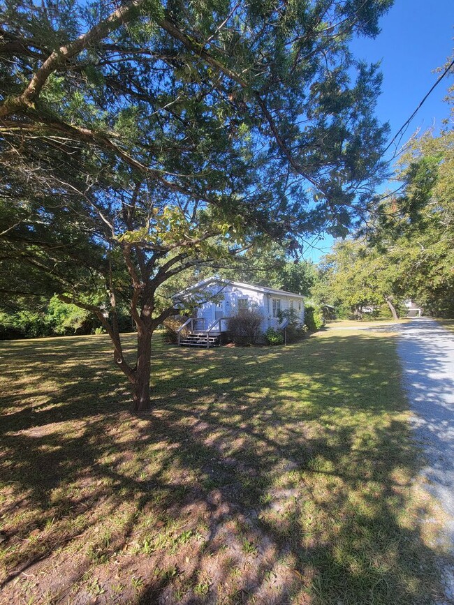 OLEANDER DRIVE - MINUTES TO WRIGHTSVILLE B... - OLEANDER DRIVE - MINUTES TO WRIGHTSVILLE B... House