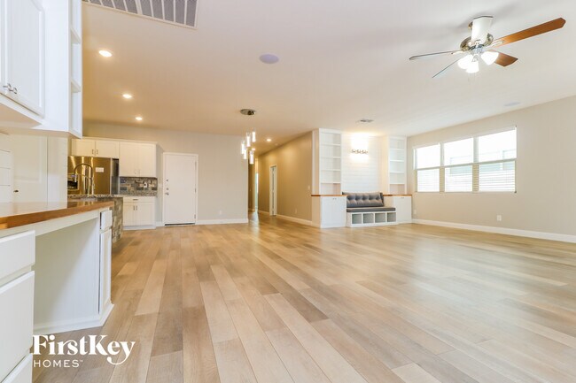 Photo - 8920 W Jefferson St