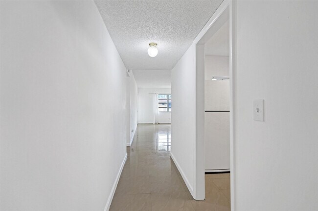 Photo - 5140 SW 40th Ave Unit 23C