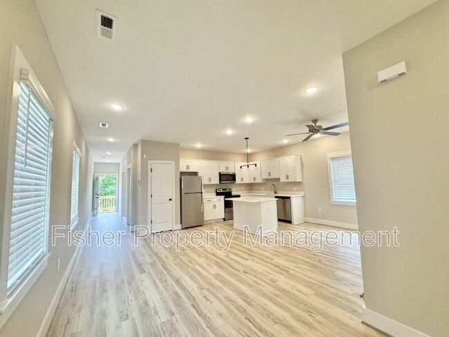 Photo - 1537 Rogers St Unidad 2