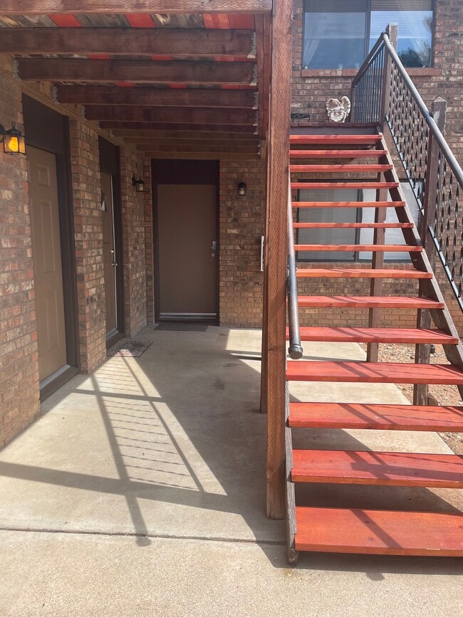 Photo - 2495 S Mountain View Dr