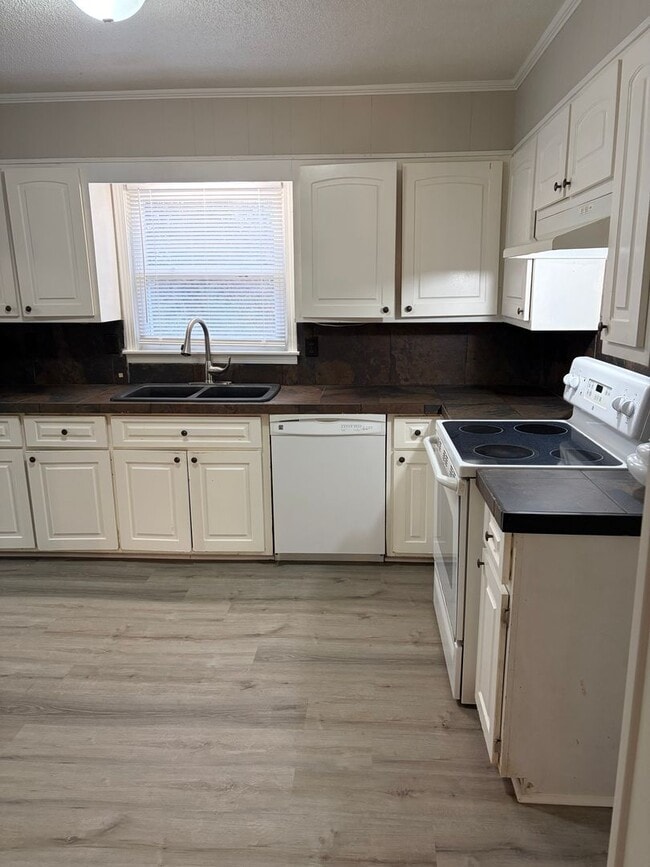 Photo - Newly Renovated For You!