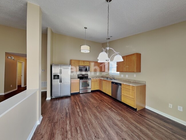 Photo - 1438 Dowell St