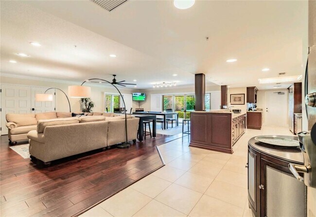 Photo - 36750 US Hwy 19 N Unidad 8-2011